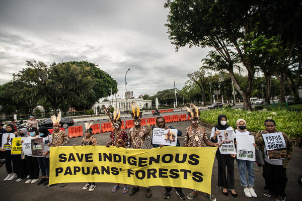 Organisasi Lingkungan Menggugat Intervensi atas Gugatan Masyarakat Adat Papua